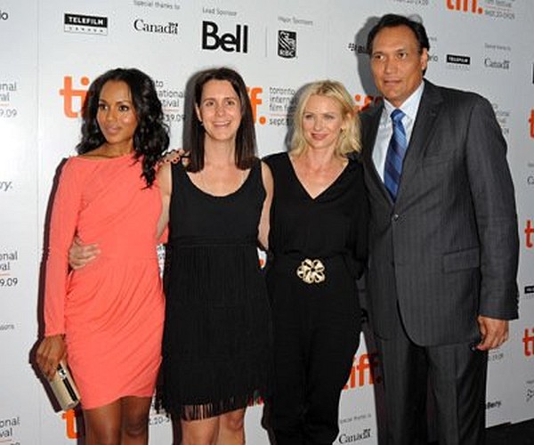 Jimmy Smits, Kerry Washington and Naomi Watts at event of Mother and Child
