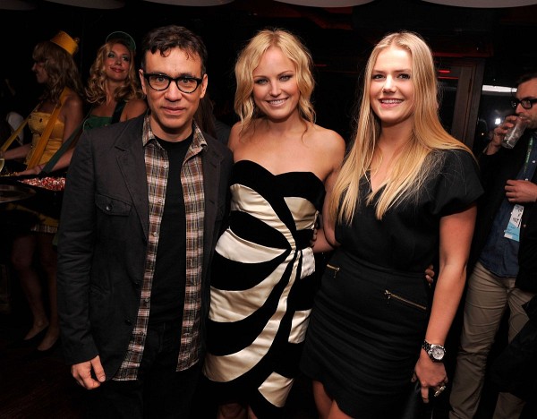 Malin Akerman and Fred Armisen at event of The Giant Mechanical Man