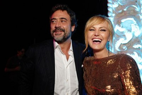 Malin Akerman and Jeffrey Dean Morgan at event of Watchmen