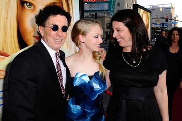 Mark Canton, Caroline Kaplan and Amanda Seyfried at event of Letters to Juliet