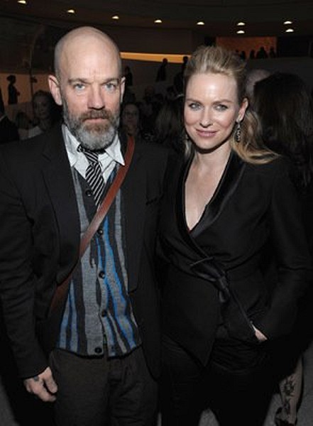Michael Stipe and Naomi Watts at event of The International