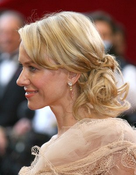 Naomi Watts at event of The 78th Annual Academy Awards