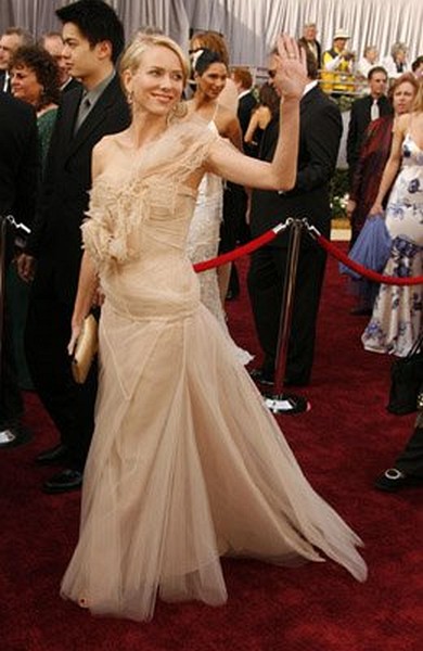 Naomi Watts at event of The 78th Annual Academy Awards