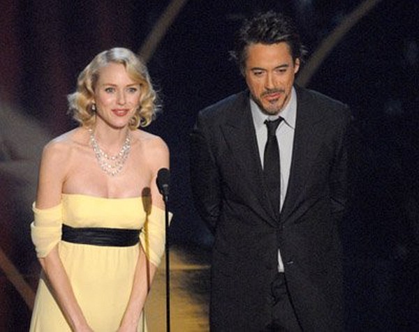 Robert Downey Jr. and Naomi Watts at event of The 79th Annual Academy Awards