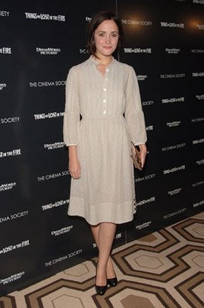 Photo: Rose Byrne at event of Things We Lost in the Fire
