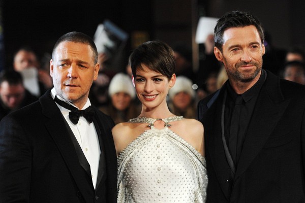 Photo: Russell Crowe, Anne Hathaway and Hugh Jackman at event of Les Misérables