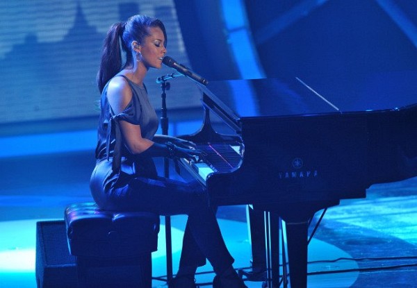 Still of Alicia Keys in American Idol