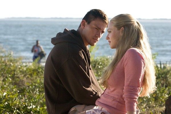 Still of Amanda Seyfried and Channing Tatum in Dear John