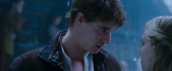 Still of Amanda Seyfried and Max Irons in Red Riding Hood