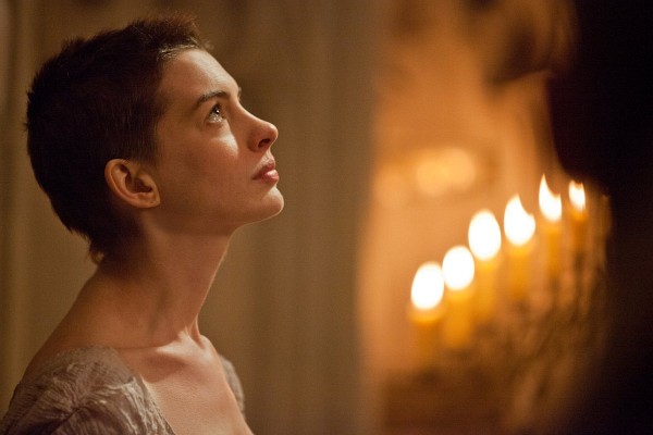 Photo: Still of Anne Hathaway in Les Misérables