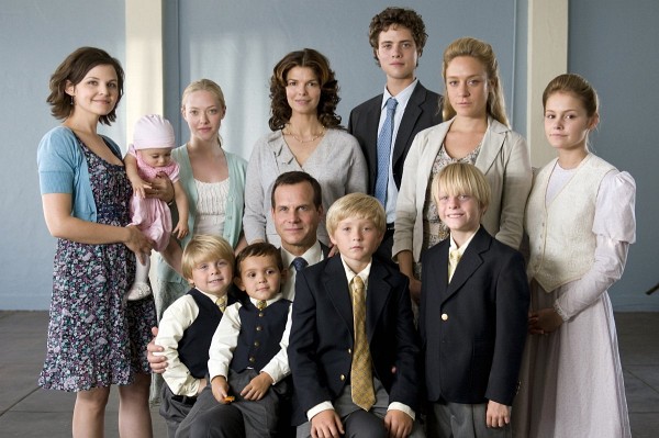 Still of Bill Paxton, Jeanne Tripplehorn, Chloë Sevigny, Ginnifer Goodwin and Amanda Seyfried in Big Love