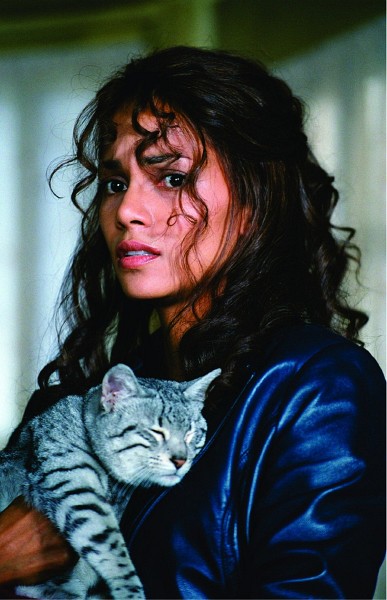 Still of Halle Berry in Catwoman