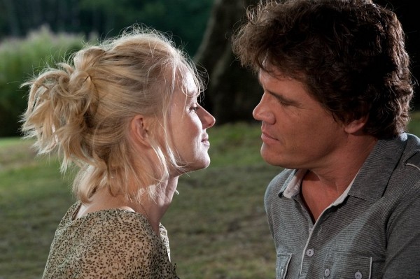 Still of Josh Brolin and Naomi Watts in You Will Meet a Tall Dark Stranger