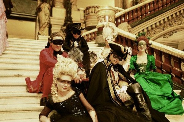 Still of Kirsten Dunst, Jason Schwartzman, Rose Byrne, Sebastian Armesto, Mary Nighy and Al Weaver in Marie Antoinette