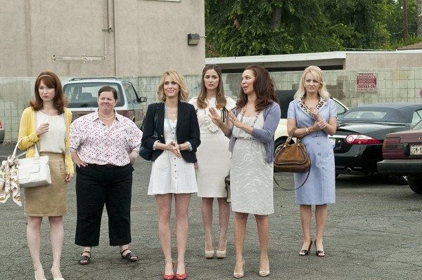 Photo: Still of Rose Byrne, Melissa McCarthy, Maya Rudolph, Wendi McLendon-Covey, Kristen Wiig and Ellie Kemper in Bridesmaids