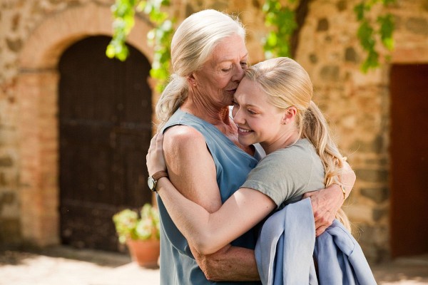 Still of Vanessa Redgrave and Amanda Seyfried in Letters to Juliet