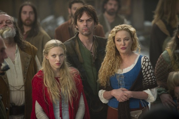 Still of Virginia Madsen and Amanda Seyfried in Red Riding Hood