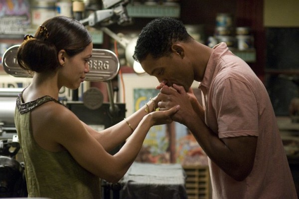 Still of Will Smith and Rosario Dawson in Seven Pounds