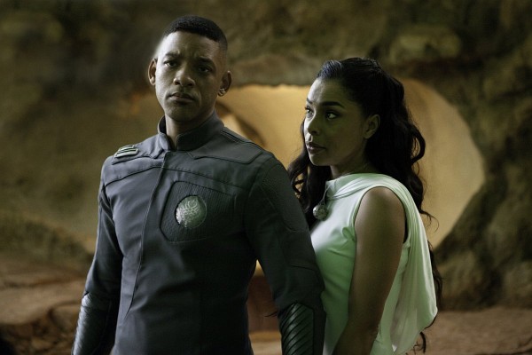 Still of Will Smith and Sophie Okonedo in After Earth