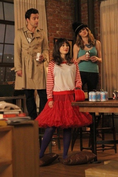 Still of Zooey Deschanel and Brooklyn Decker in New Girl