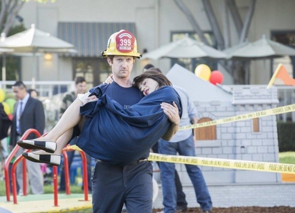 Still of Zooey Deschanel and Christopher Wallinger in New Girl
