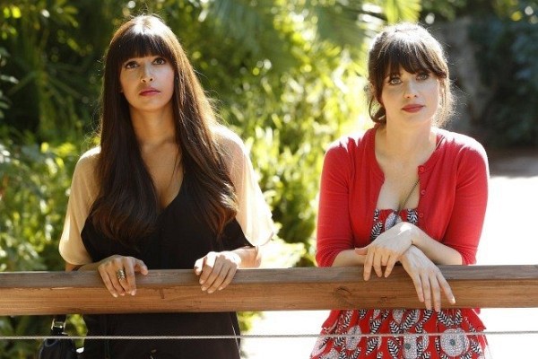 Still of Zooey Deschanel and Hannah Simone in New Girl