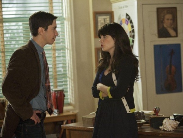 Still of Zooey Deschanel and Justin Long in New Girl
