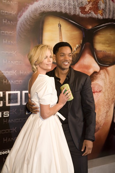 Will Smith and Charlize Theron at event of Hancock