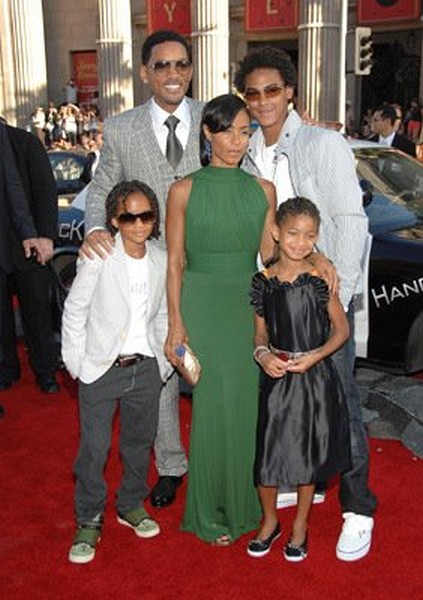 Will Smith, Jada Pinkett Smith, Jaden Smith, Trey Smith and Willow Smith at event of Hancock