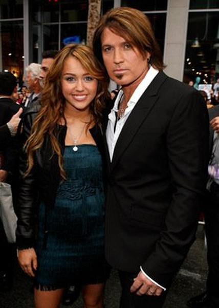 Billy Ray Cyrus and Miley Cyrus at event of Hannah Montana: The Movie