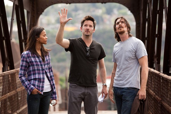 Christian Bale, Scott Cooper and Zoe Saldana in Out of the Furnace