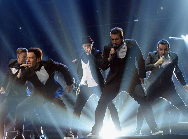 Lance Bass, Joey Fatone, Justin Timberlake and Chris Kirkpatrick at event of 2013 MTV Video Music Awards