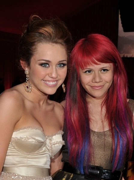 Miley Cyrus and Allison Iraheta at event of The 82nd Annual Academy Awards