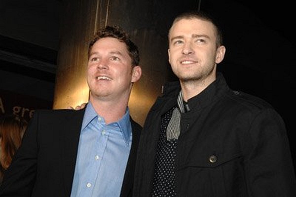 Shawn Hatosy and Justin Timberlake at event of Alpha Dog