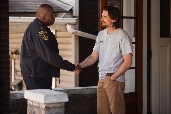 Still of Christian Bale and Forest Whitaker in Out of the Furnace