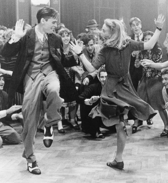 Still of Christian Bale and Robert Sean Leonard in Swing Kids