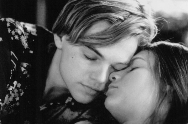 Still of Claire Danes and Leonardo DiCaprio in Romeo + Juliet