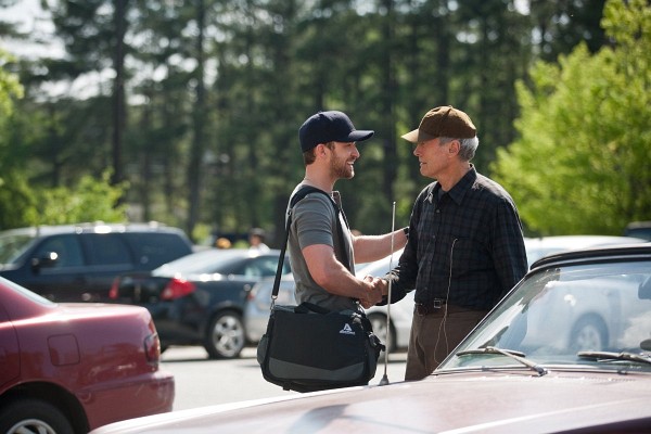 Still of Clint Eastwood and Justin Timberlake in Trouble with the Curve