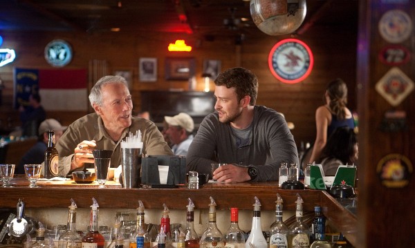Still of Clint Eastwood and Justin Timberlake in Trouble with the Curve