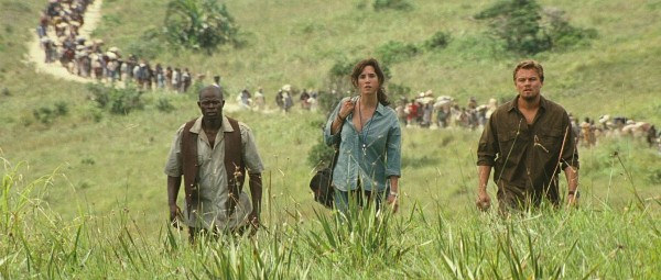 Still of Jennifer Connelly, Leonardo DiCaprio and Djimon Hounsou in Blood Diamond