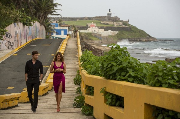 Still of Justin Timberlake and Gemma Arterton in Runner Runner