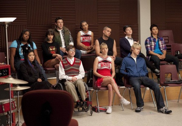 Still of Lea Michele, Naya Rivera, Mark Salling, Cory Monteith, Kevin McHale, Chris Colfer, Jenna Ushkowitz, Amber Riley and Chord Overstreet in Glee
