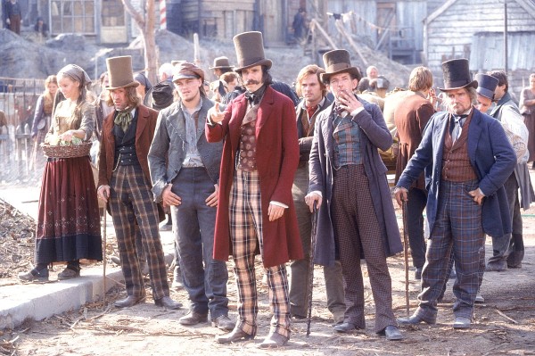 Still of Leonardo DiCaprio and Daniel Day-Lewis in Gangs of New York