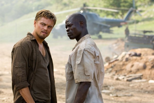 Still of Leonardo DiCaprio and Djimon Hounsou in Blood Diamond