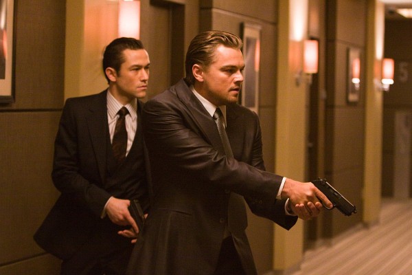 Still of Leonardo DiCaprio and Joseph Gordon-Levitt in Inception