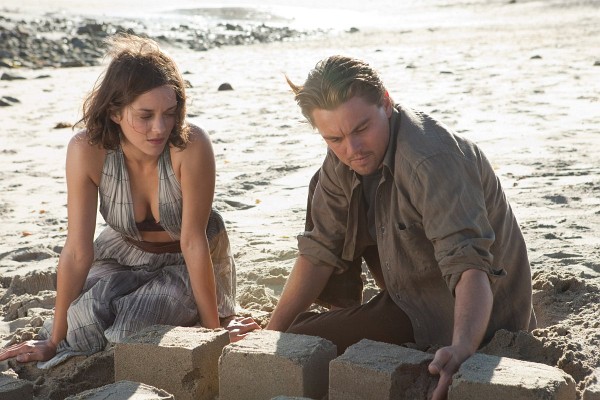 Still of Leonardo DiCaprio and Marion Cotillard in Inception