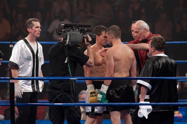 Still of Mark Wahlberg and Christian Bale in The Fighter